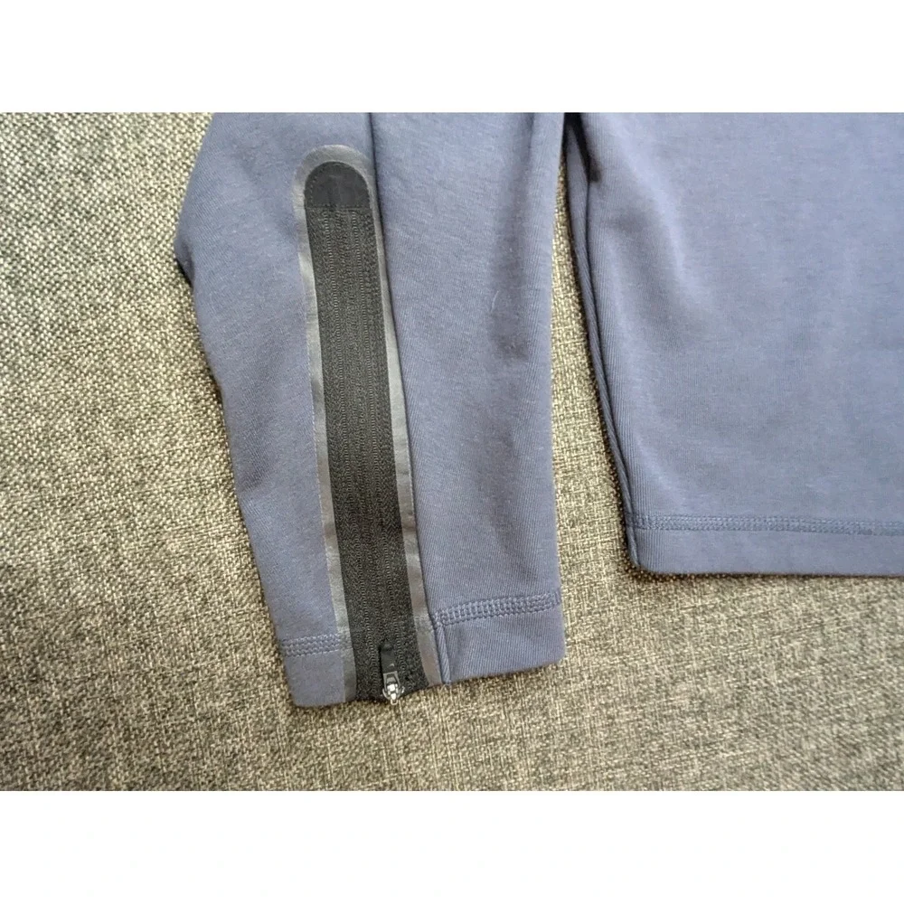 Nike Women's Small Blue Pull Over Sweatshirt Athletic‎ Long Sleeve crop Pockets